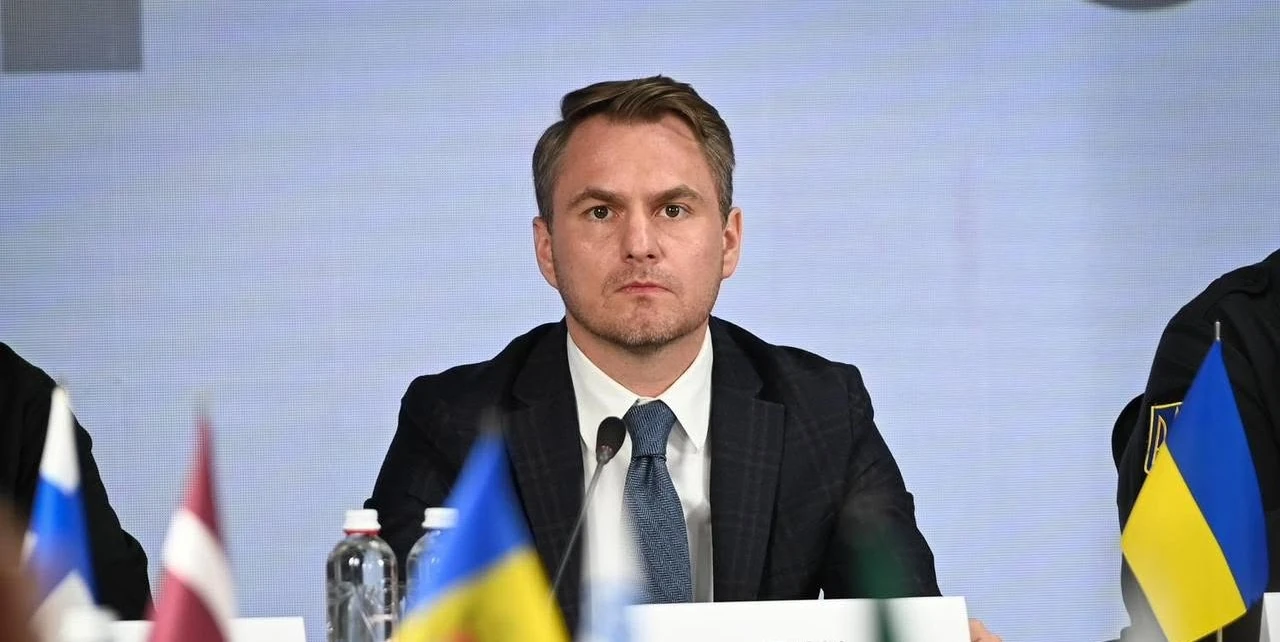 Підозра Кривоносу і виїзд Кравченка: що вже зафіксовано у справі генпрокурора
